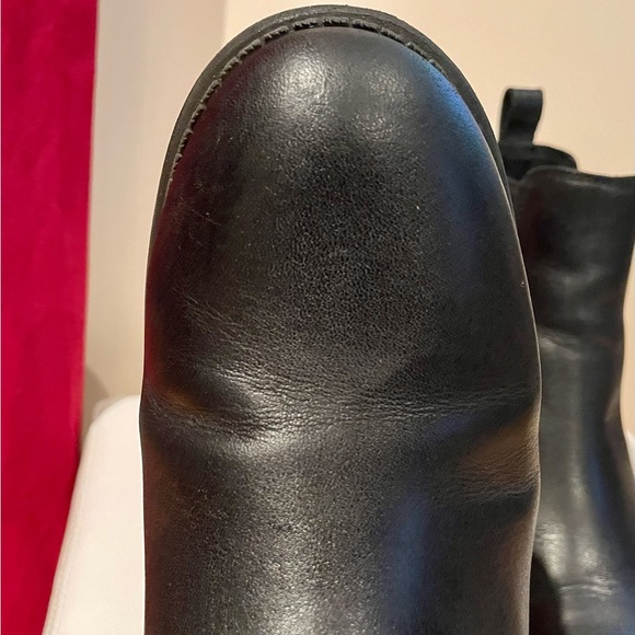 Stylish Leather Waterproof Booties - Picture 5 of 7